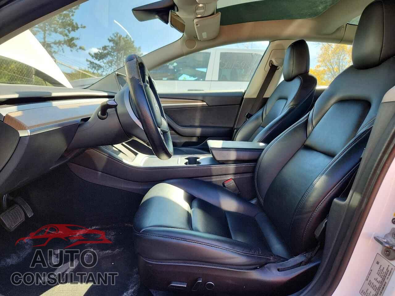 TESLA MODEL 3 2022 - 5YJ3E1EA9NF369132