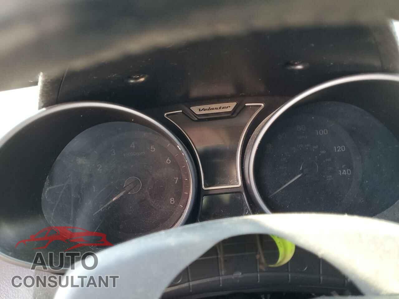 HYUNDAI VELOSTER 2013 - KMHTC6AE0DU170077