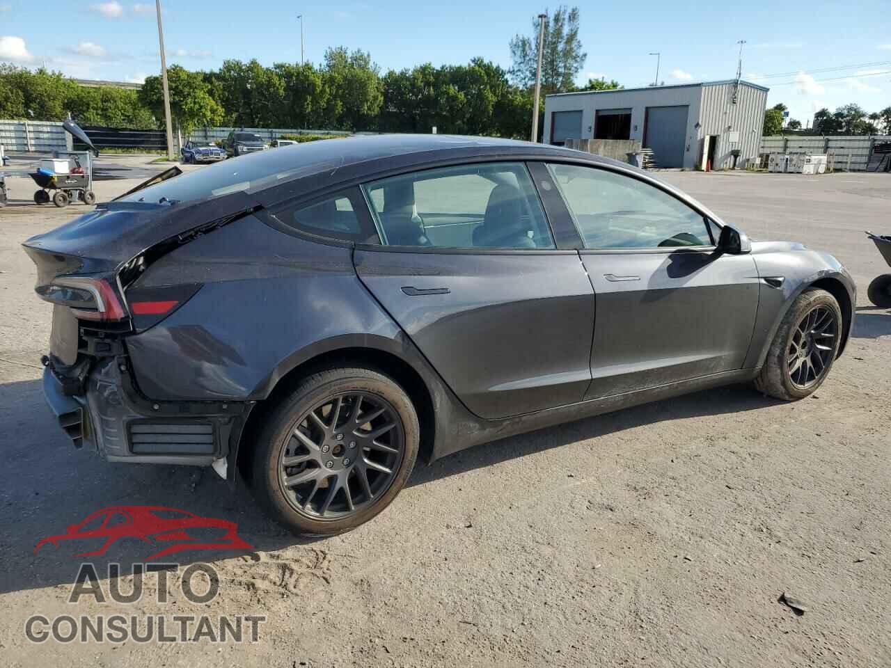 TESLA MODEL 3 2024 - 5YJ3E1EA0RF742998