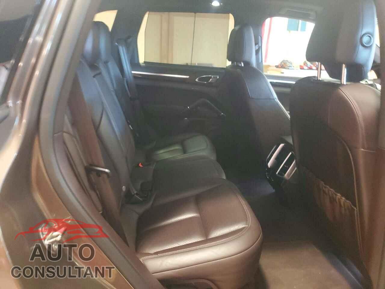 PORSCHE CAYENNE 2015 - WP1AE2A29FLA50502