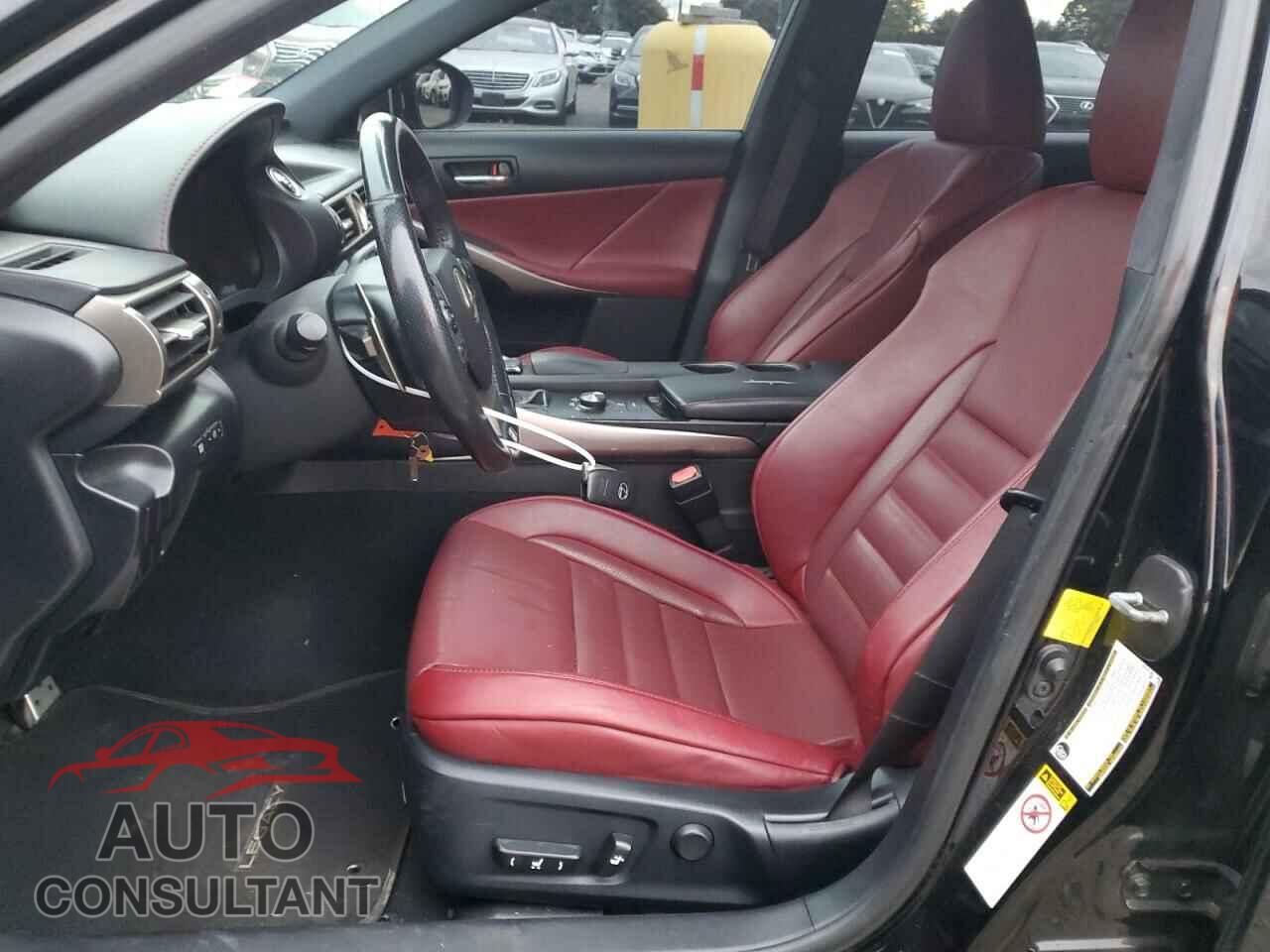 LEXUS IS 2015 - JTHCE1D25F5008685