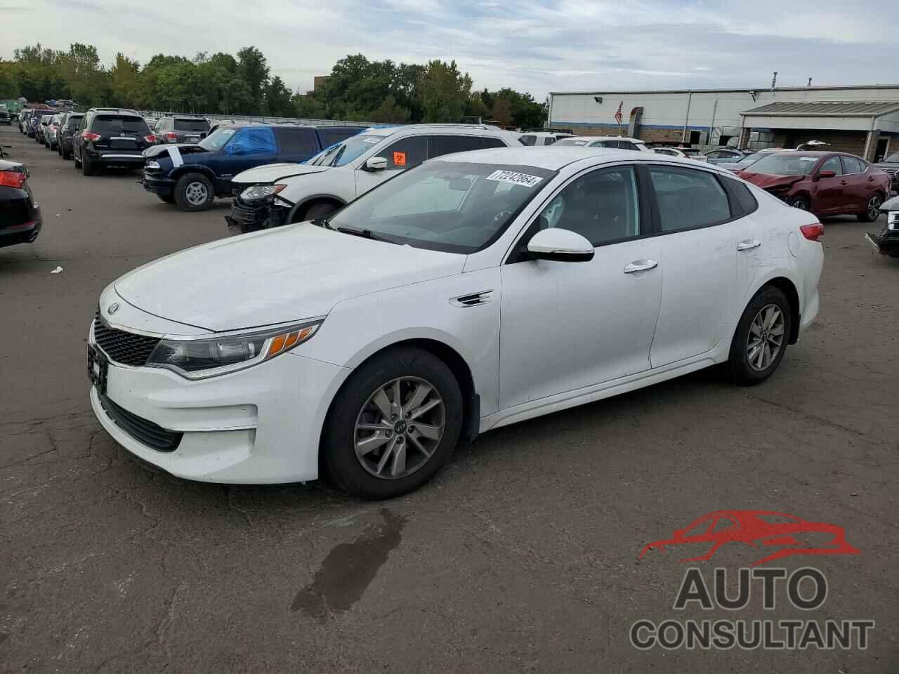 KIA OPTIMA 2018 - 5XXGT4L30JG192877