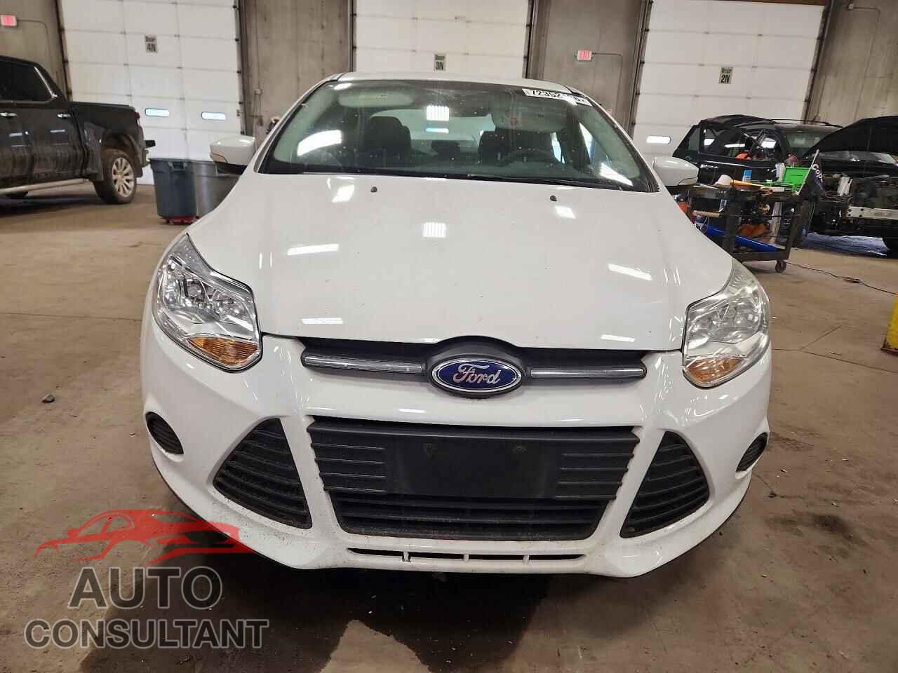 FORD FOCUS 2014 - 1FADP3F29EL299989