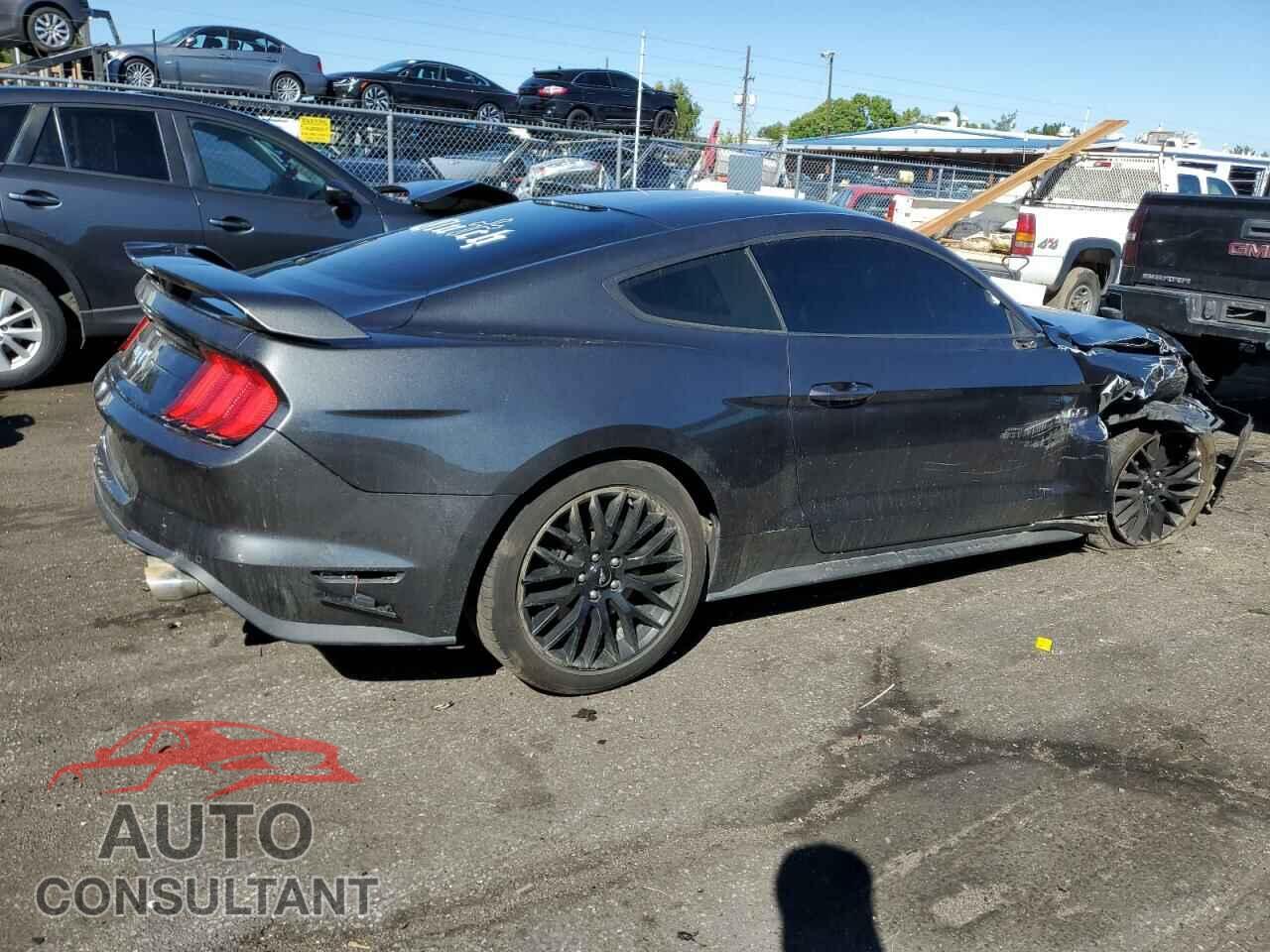 FORD MUSTANG 2018 - 1FA6P8CF4J5120799