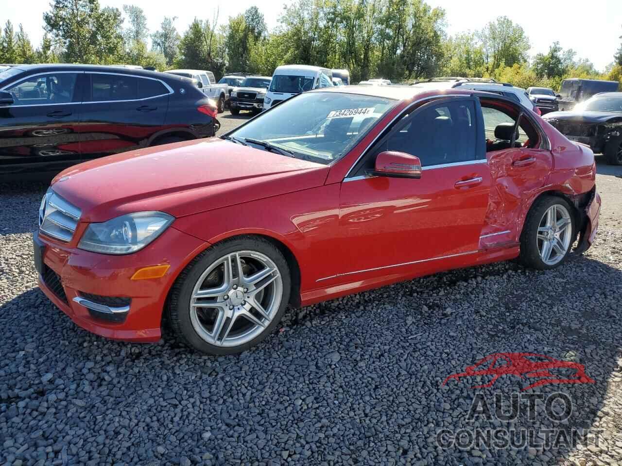 MERCEDES-BENZ C-CLASS 2013 - WDDGF8AB5DR277987