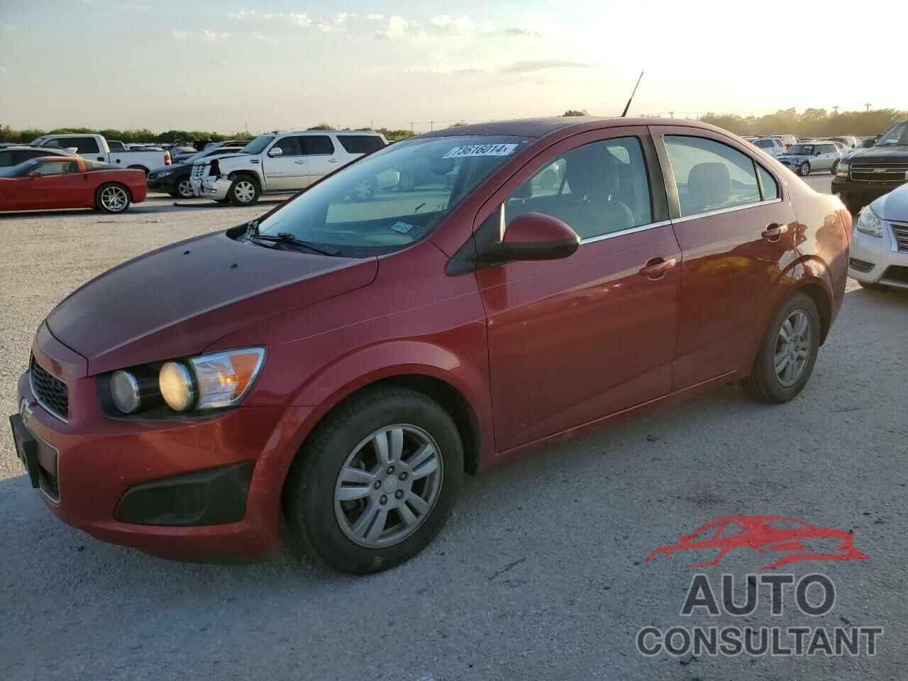 CHEVROLET SONIC 2014 - 1G1JC5SH0E4128825
