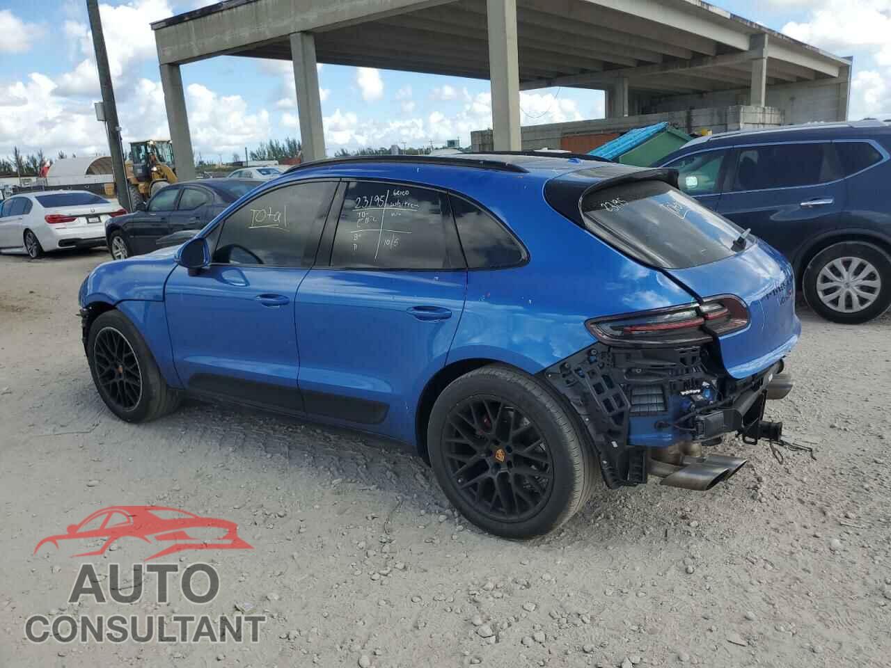 PORSCHE MACAN 2017 - WP1AB2A56HLB17837