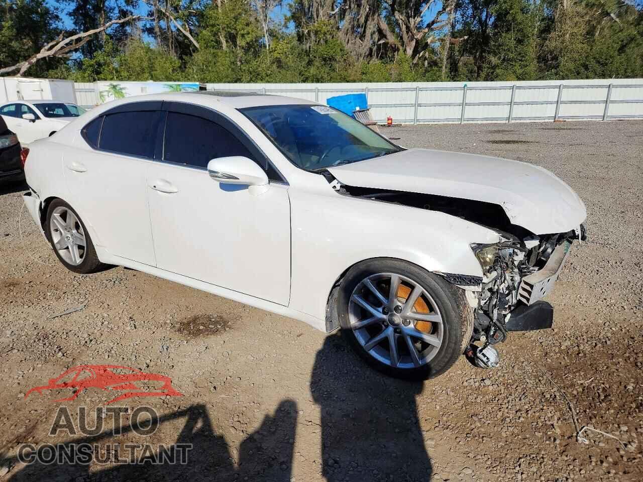 LEXUS IS 2011 - JTHCF5C20B5048978