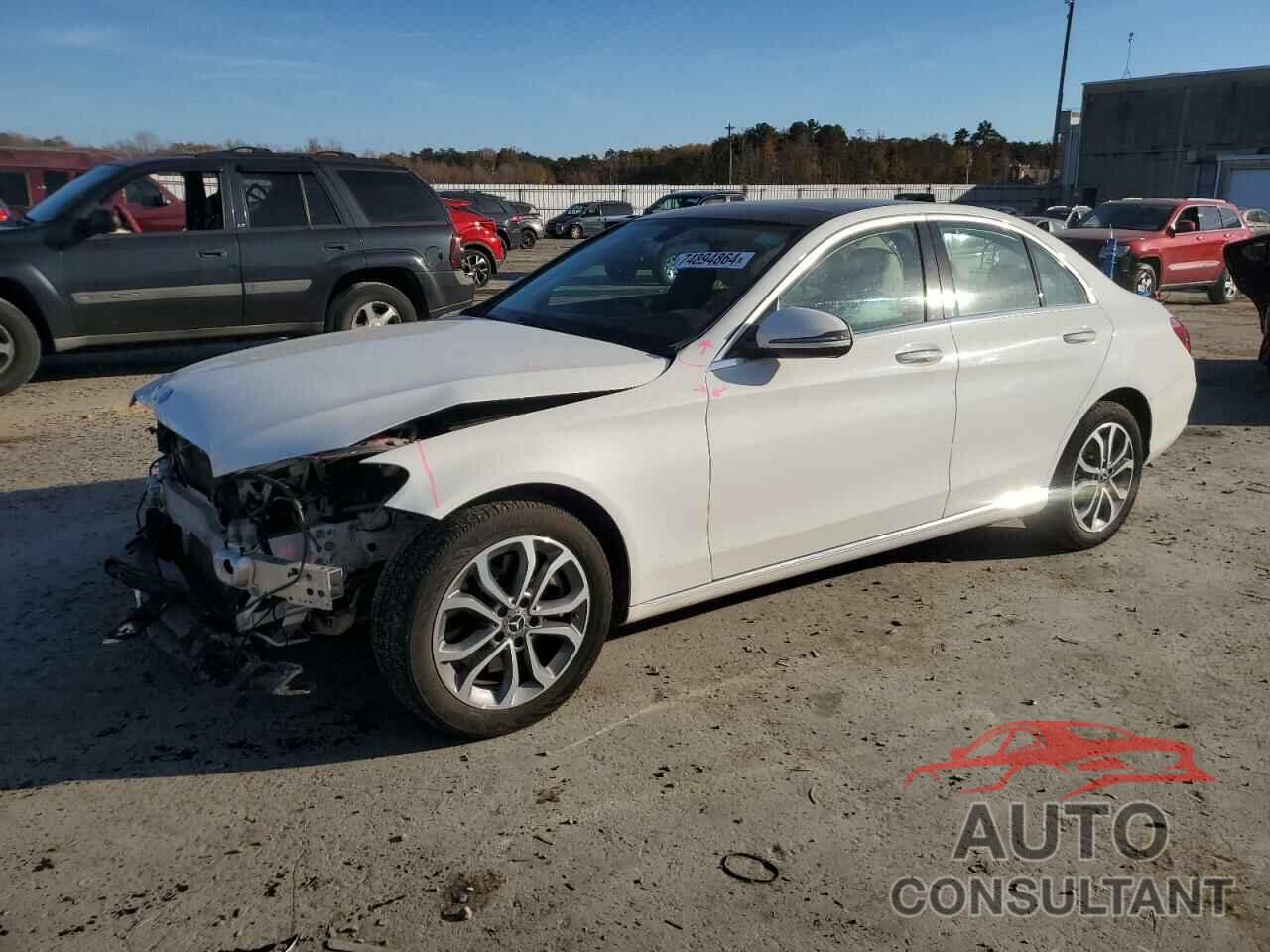 MERCEDES-BENZ C-CLASS 2017 - 55SWF4KB8HU217645