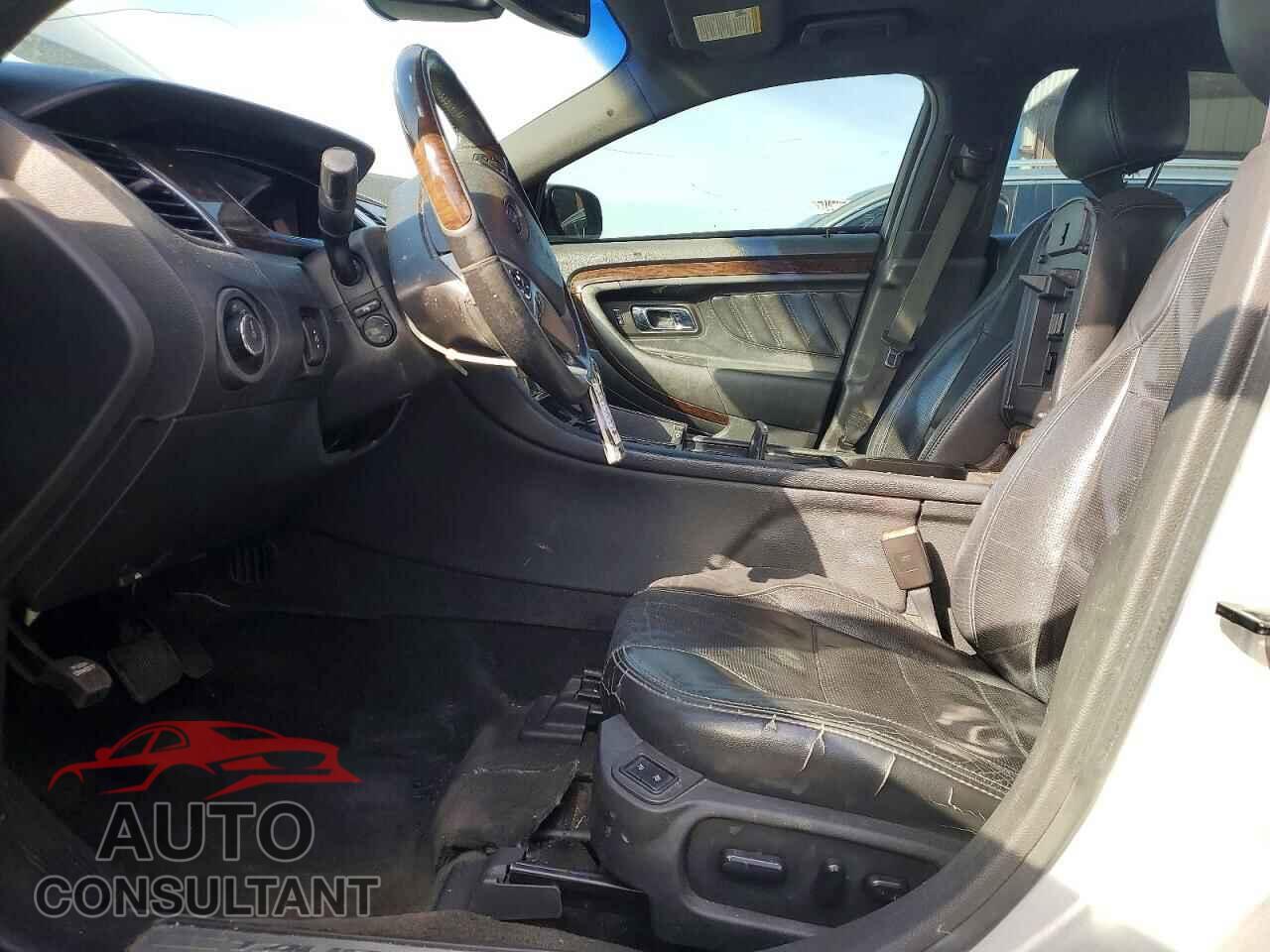 FORD TAURUS 2015 - 1FAHP2F81FG206084