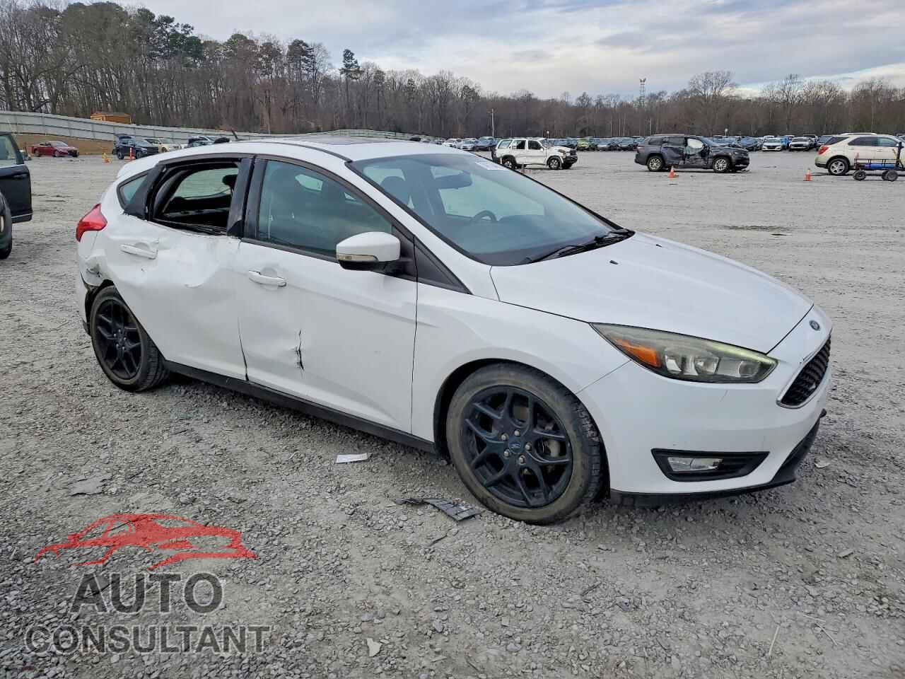 FORD FOCUS 2016 - 1FADP3K23GL285210