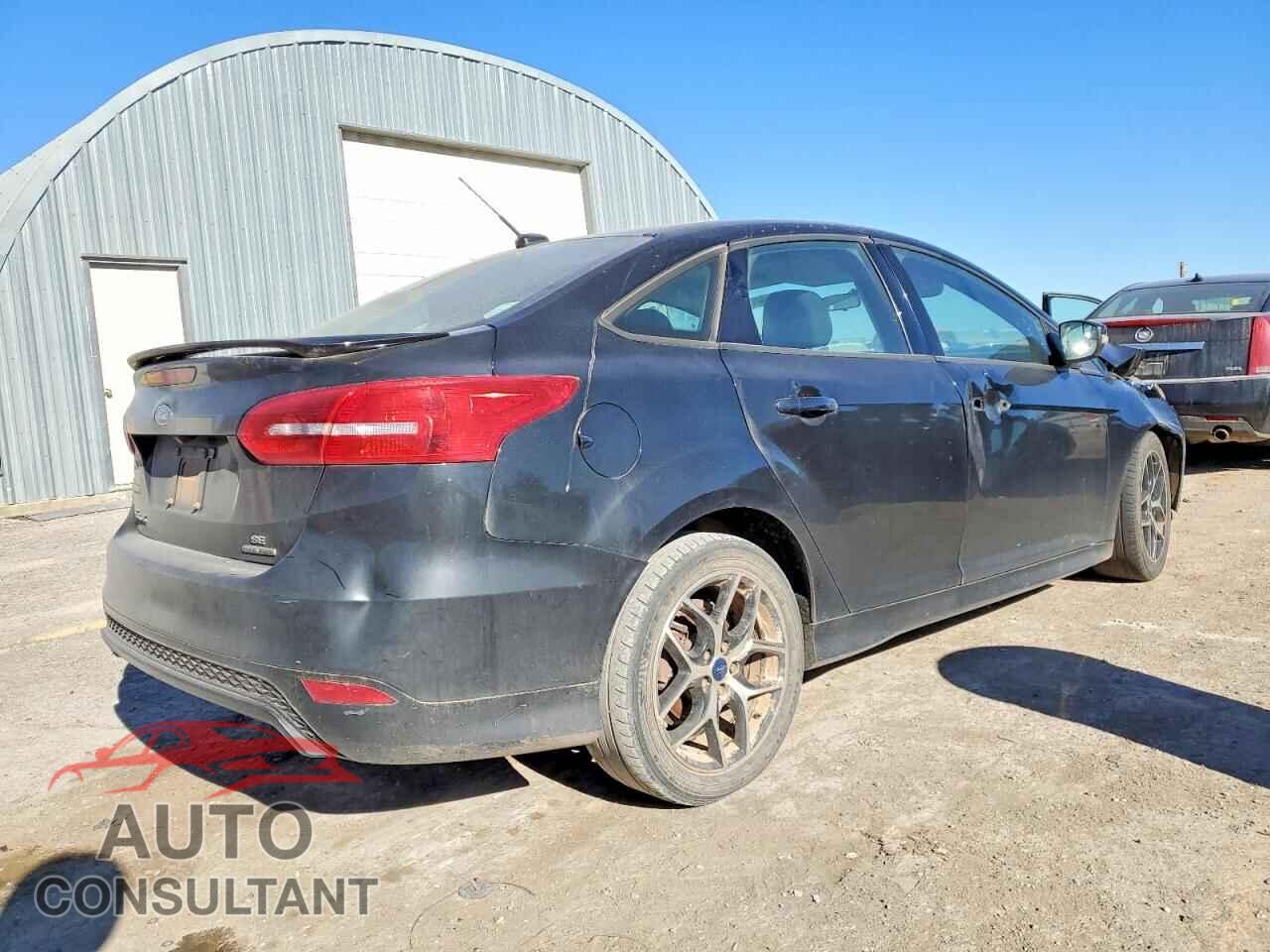 FORD FOCUS 2015 - 1FADP3F22FL235245