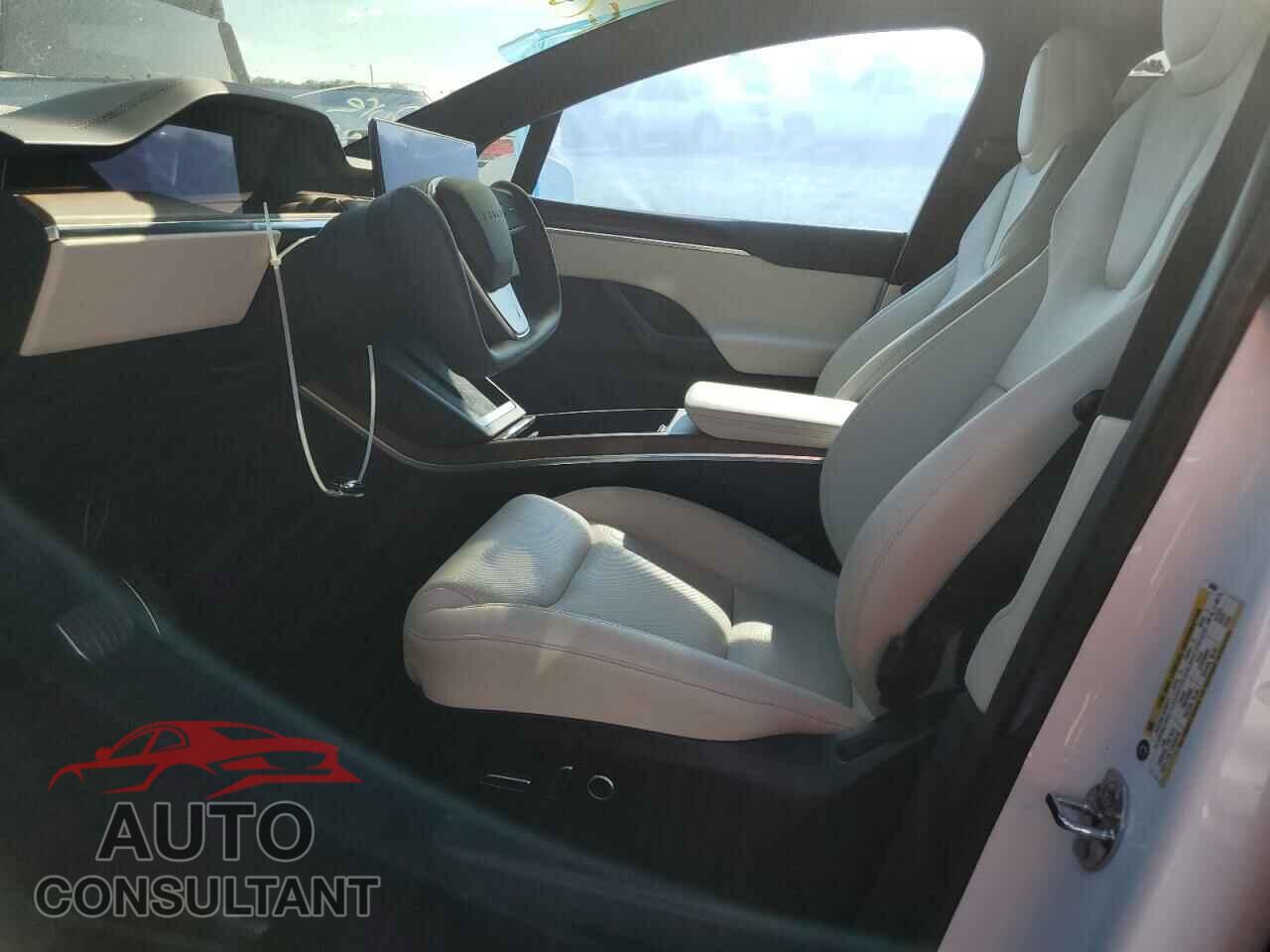 TESLA MODEL X 2022 - 7SAXCBE50NF326981