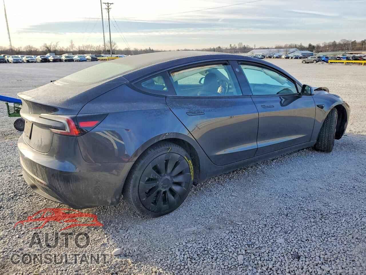 TESLA MODEL 3 2024 - 5YJ3E1EA8RF772721