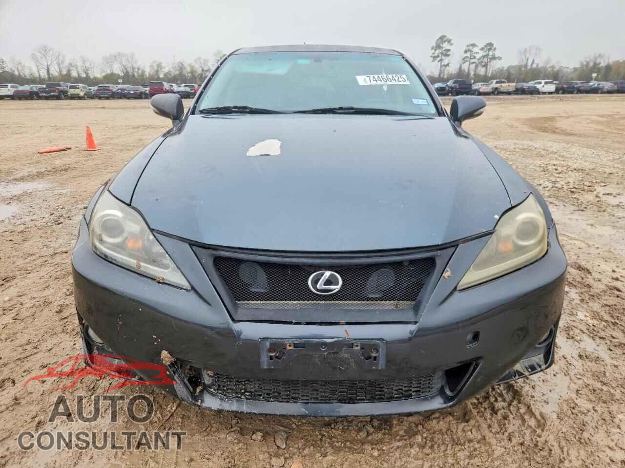 LEXUS IS 2011 - JTHBF5C24B5150232