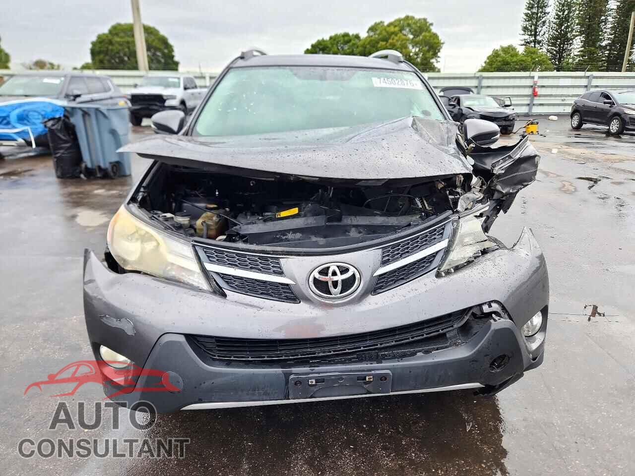 TOYOTA RAV4 2013 - 2T3YFREV1DW049395