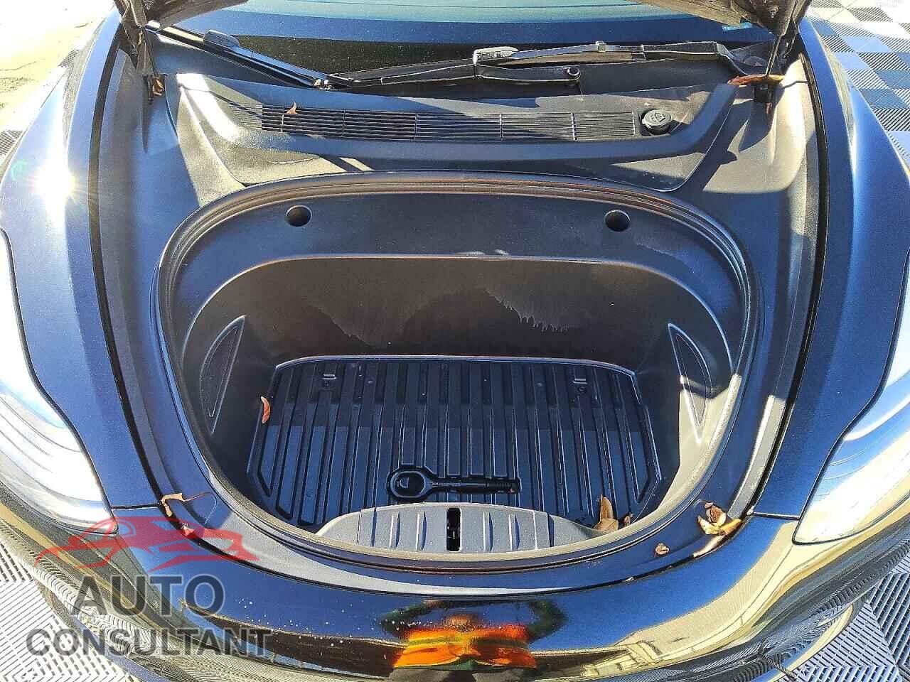 TESLA MODEL 3 2023 - 5YJ3E1EA9PF458671