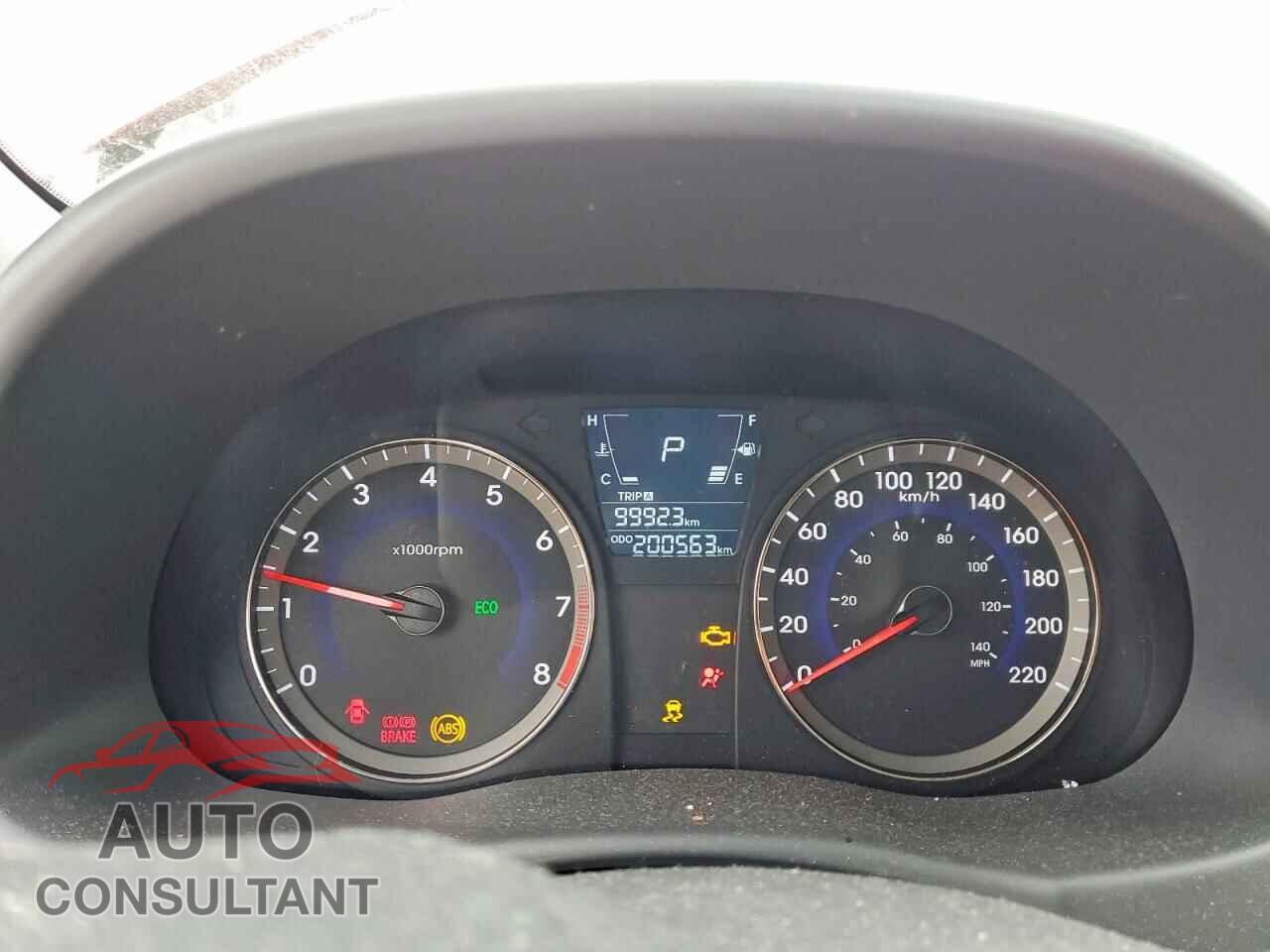 HYUNDAI ACCENT 2013 - KMHCU4AE3DU327814