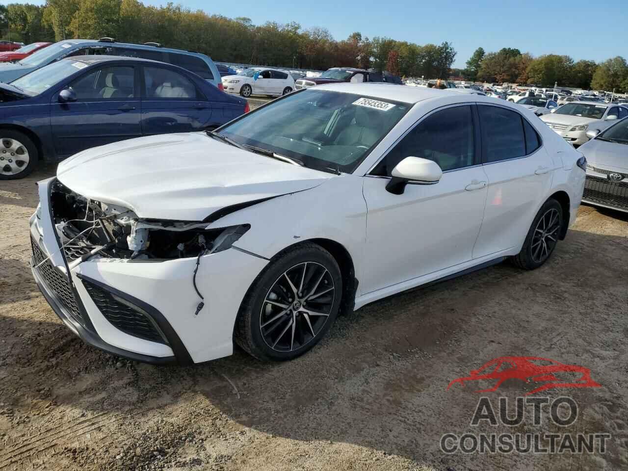 TOYOTA CAMRY 2022 - 4T1G11AK4NU620413
