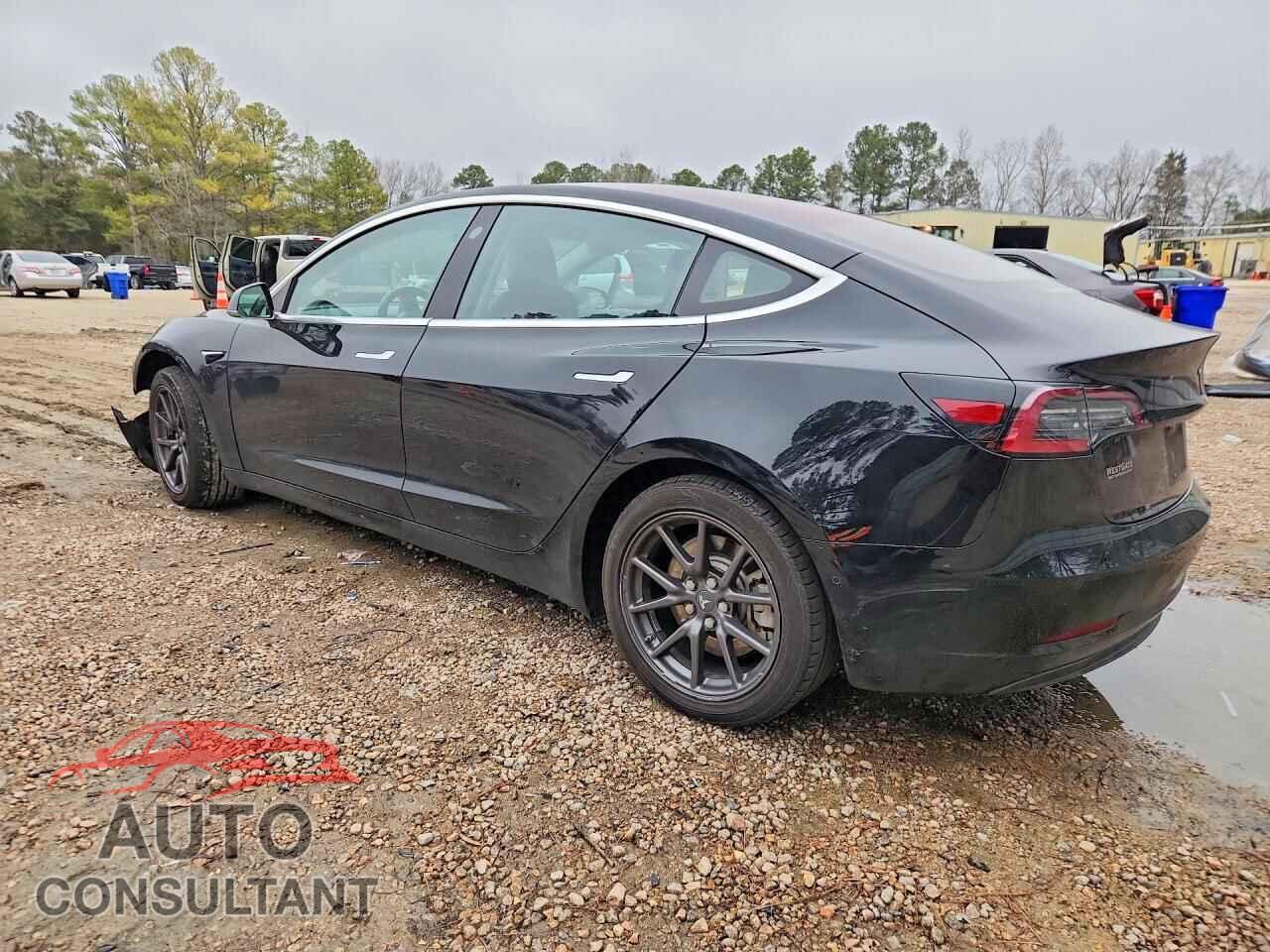 TESLA MODEL 3 2018 - 5YJ3E1EA5JF123303