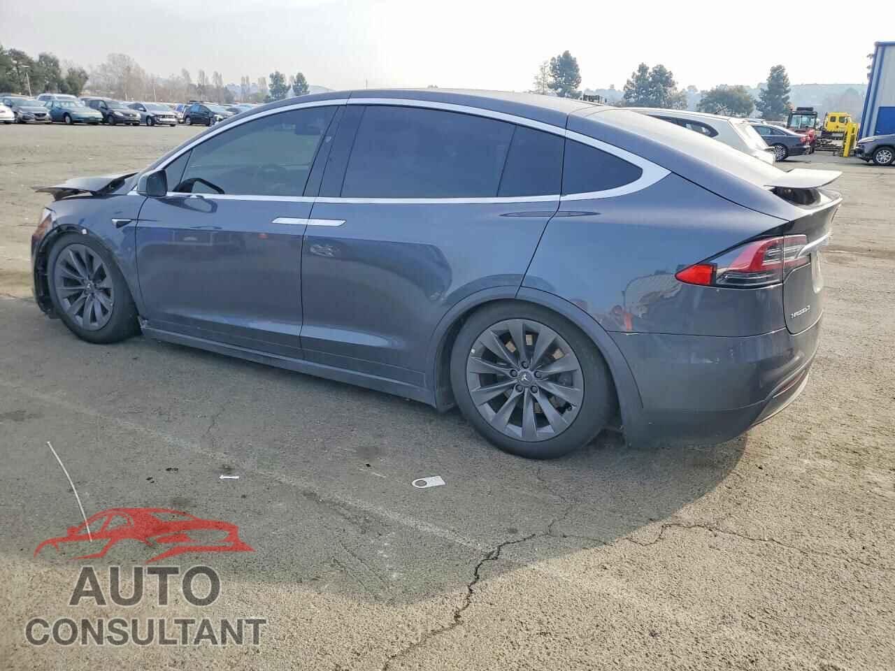 TESLA MODEL X 2018 - 5YJXCDE23JF122412