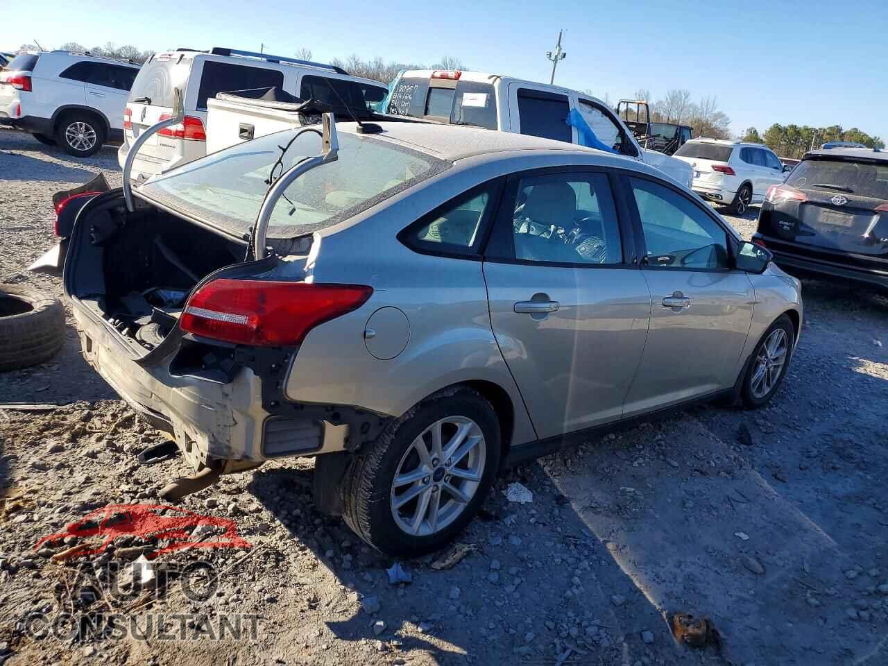 FORD FOCUS 2017 - 1FADP3F25HL336315
