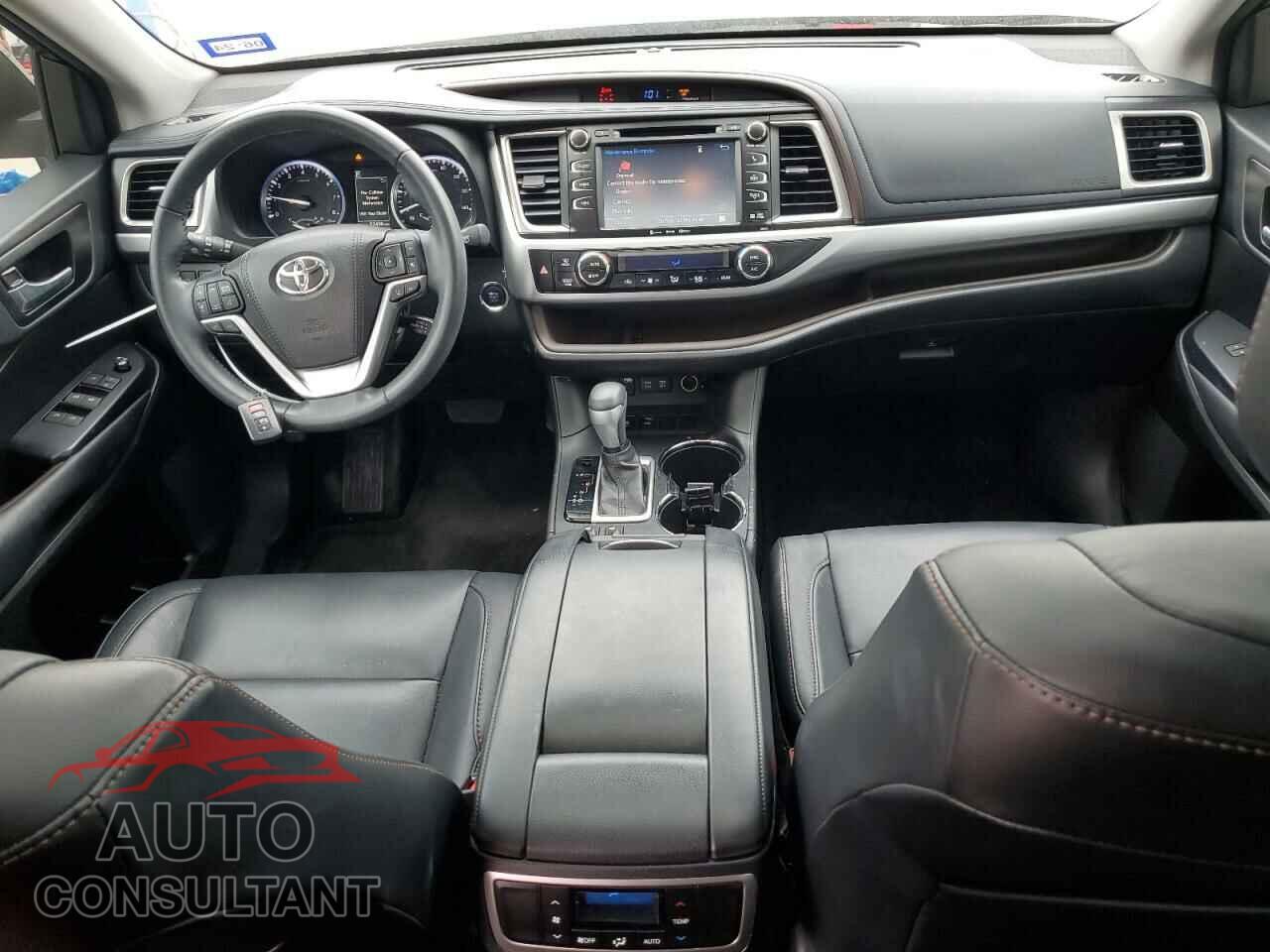 TOYOTA HIGHLANDER 2017 - 5TDKZRFH8HS211987