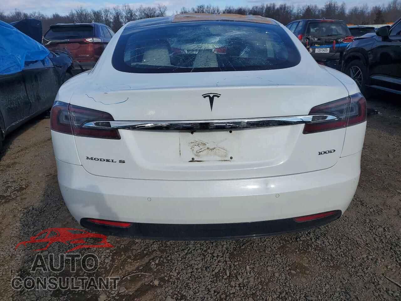 TESLA MODEL S 2018 - 5YJSA1E21JF284778