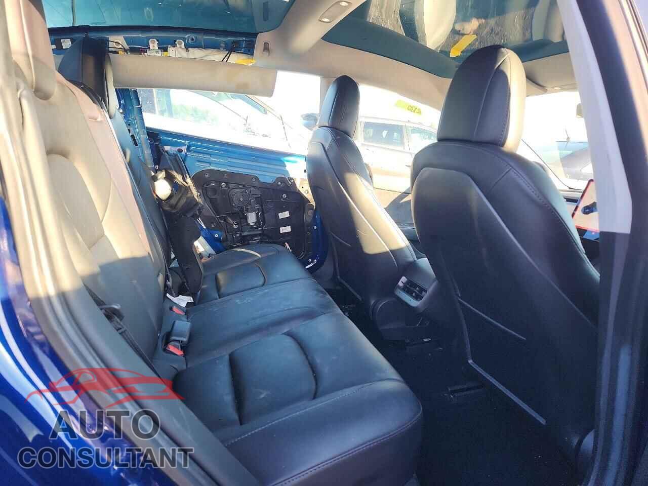 TESLA MODEL 3 2021 - 5YJ3E1EC8MF036243