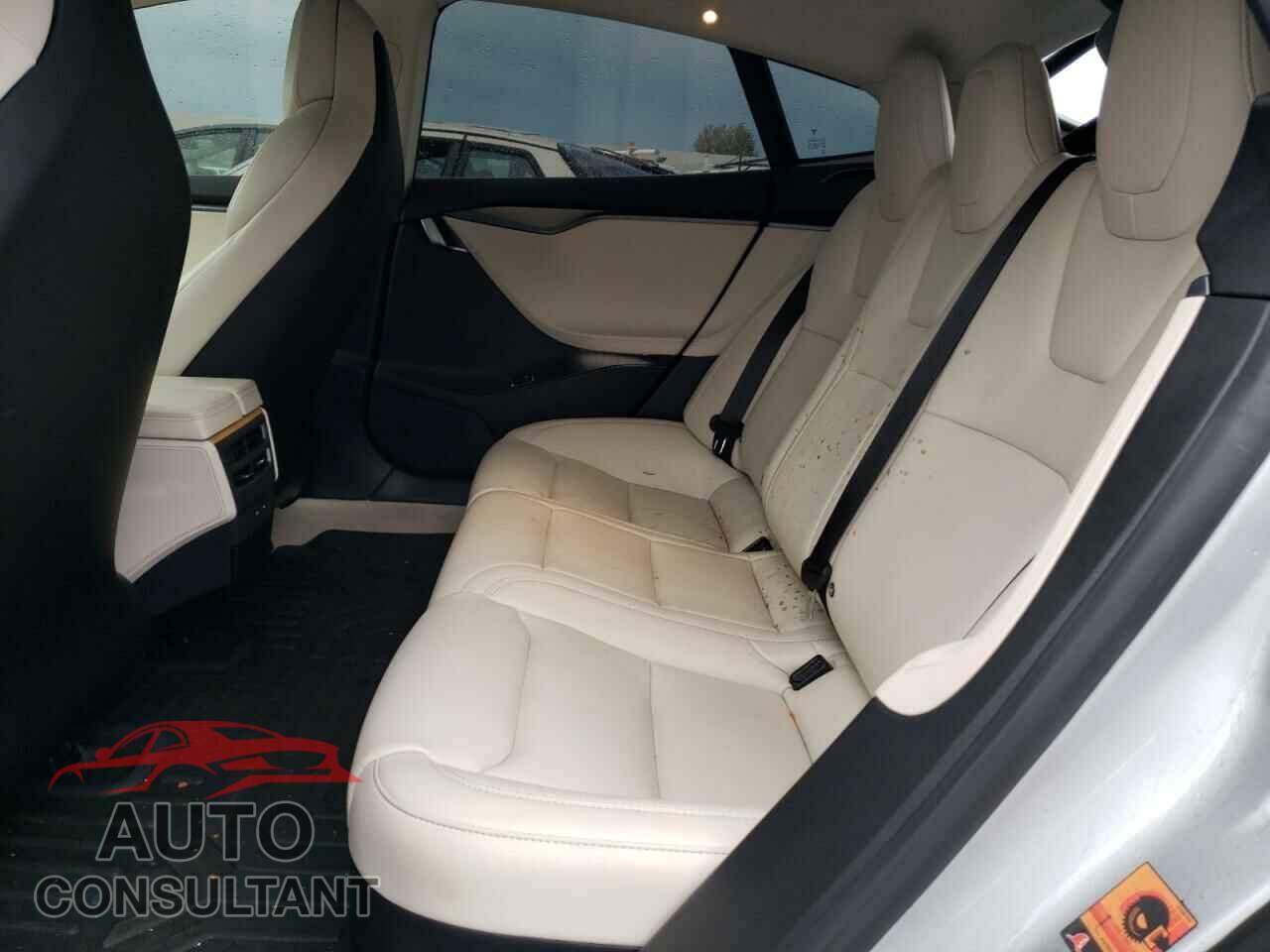 TESLA MODEL S 2018 - 5YJSA1E25JF253596