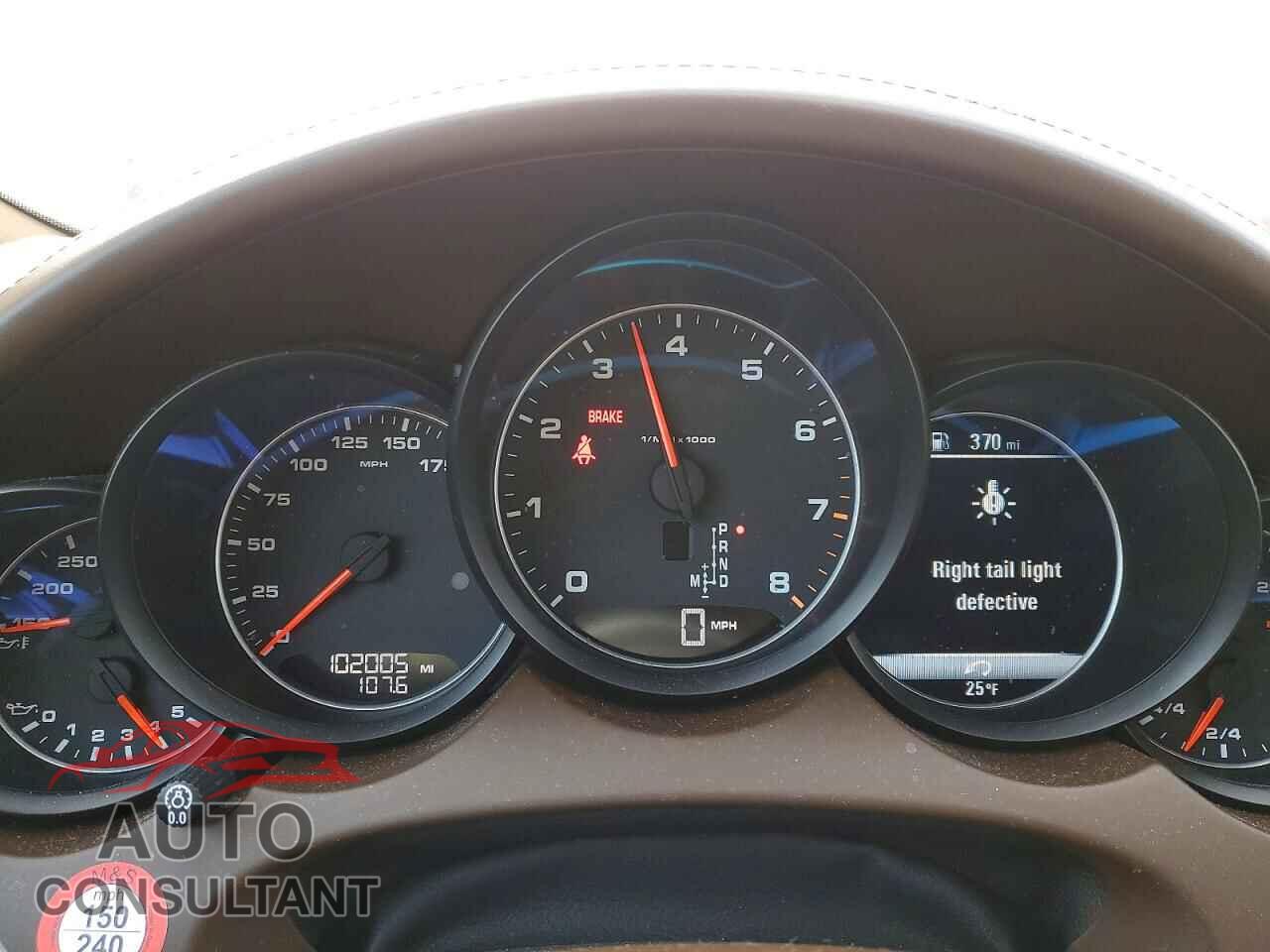 PORSCHE CAYENNE 2017 - WP1AA2A22HKA82664