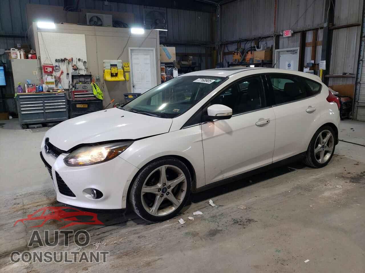 FORD FOCUS 2012 - 1FAHP3N23CL347356