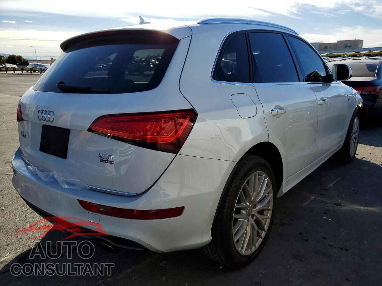 AUDI Q5 2017 - WA1M2AFP0HA064447