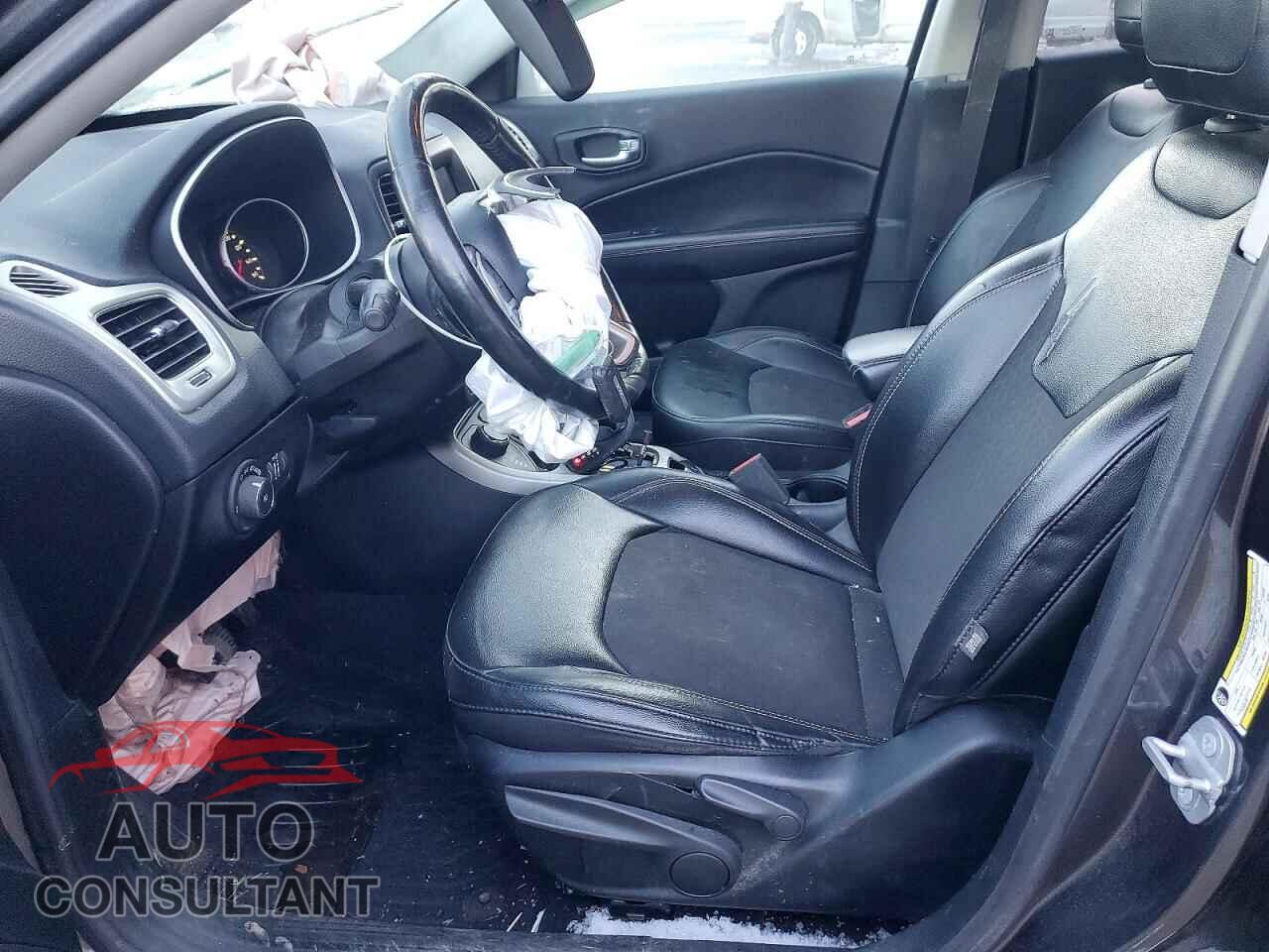 JEEP COMPASS 2019 - 3C4NJDBB8KT786659