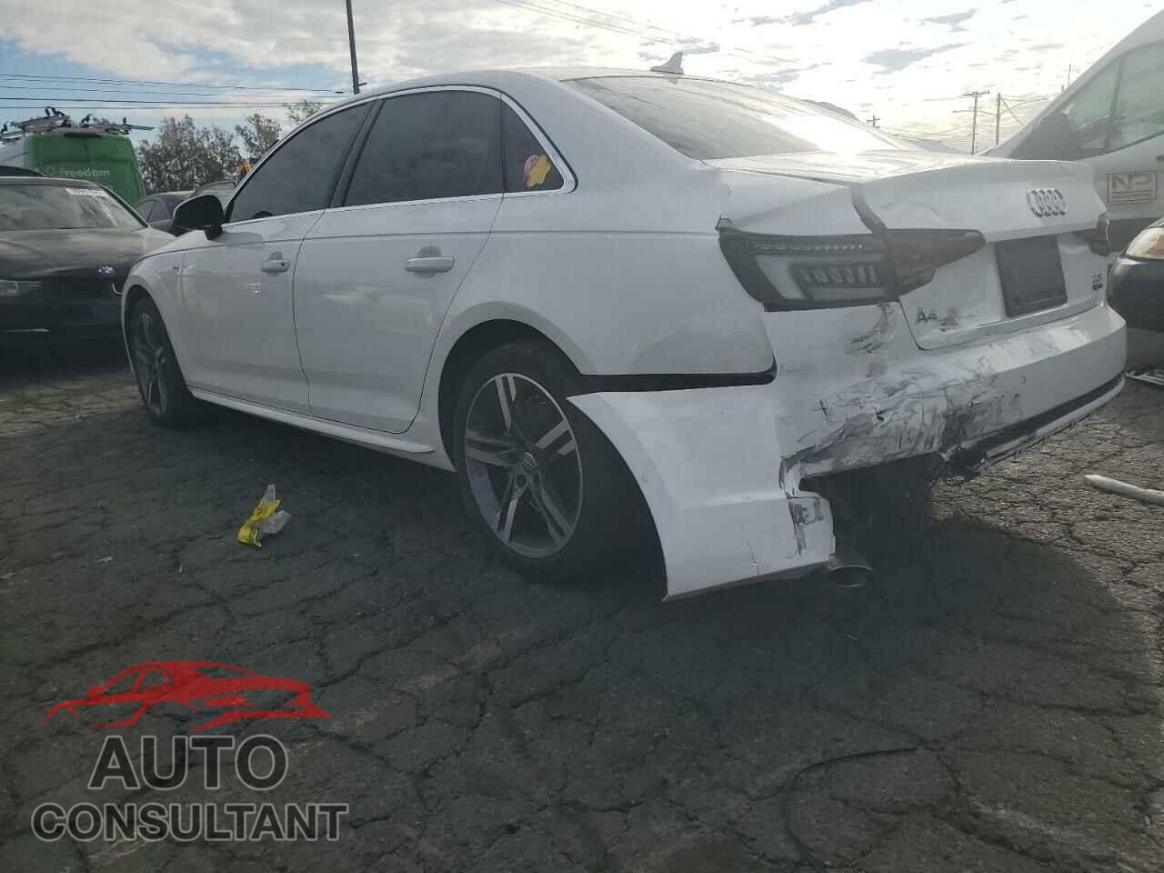AUDI A4 2018 - WAULMAF40JA233922