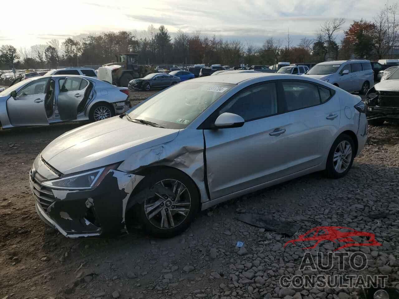 HYUNDAI ELANTRA 2019 - 5NPD84LF0KH416931