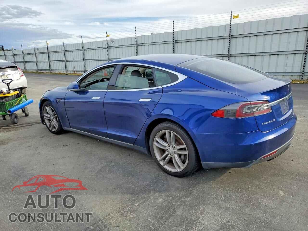 TESLA MODEL S 2015 - 5YJSA1E20FF103984