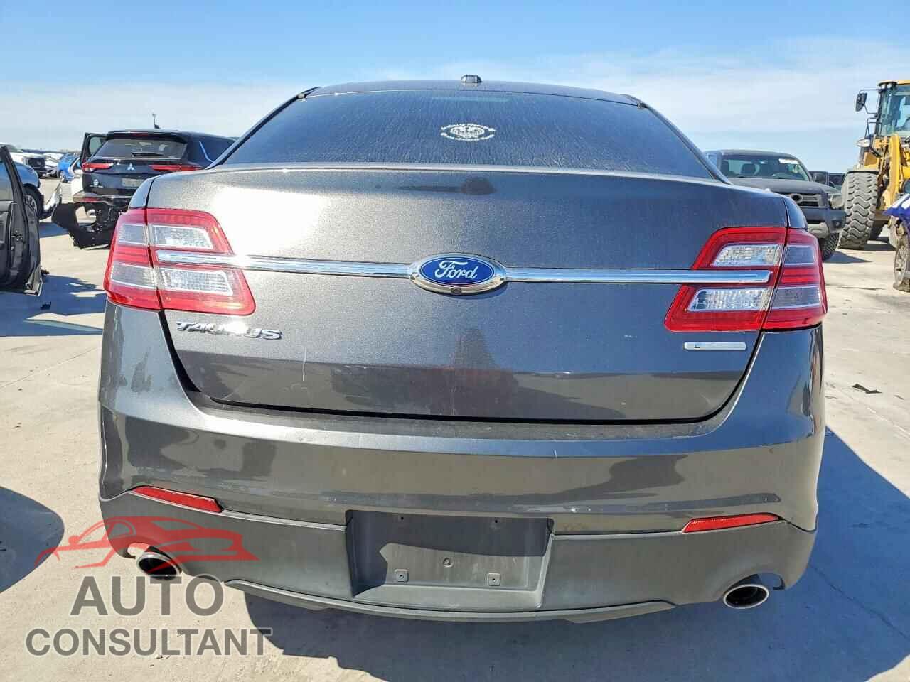 FORD TAURUS 2015 - 1FAHP2D83FG202993
