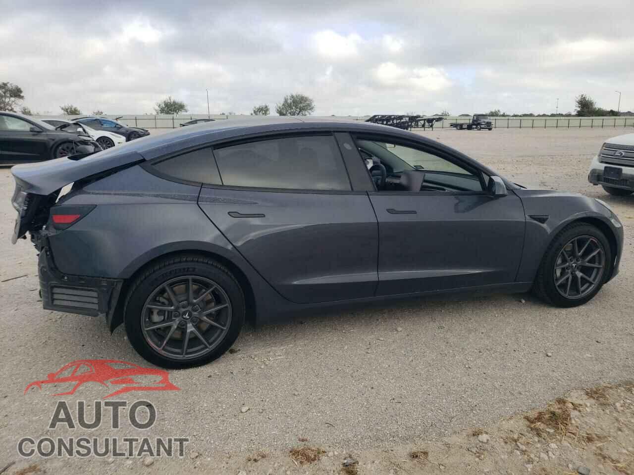TESLA MODEL 3 2021 - 5YJ3E1EB7MF858328
