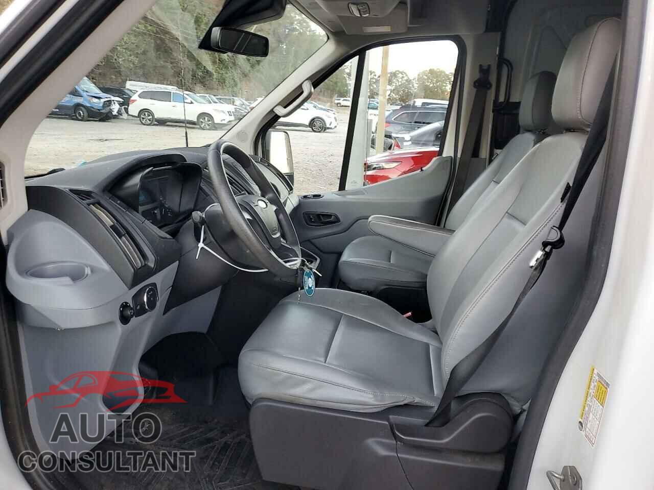 FORD TRANSIT 2017 - 1FTYR2CM1HKA75969
