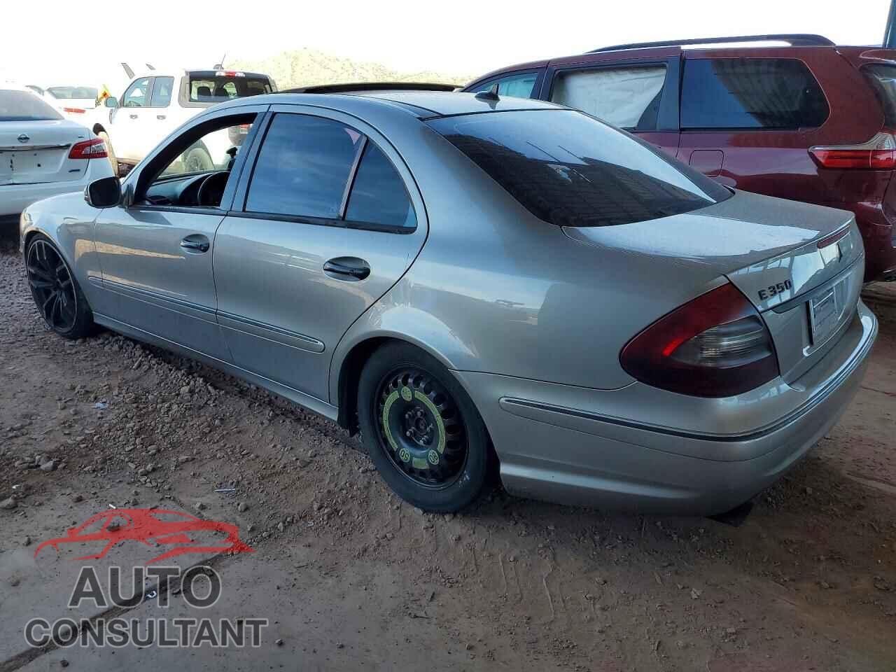 MERCEDES-BENZ E-CLASS 2009 - WDBUF56X49B411399