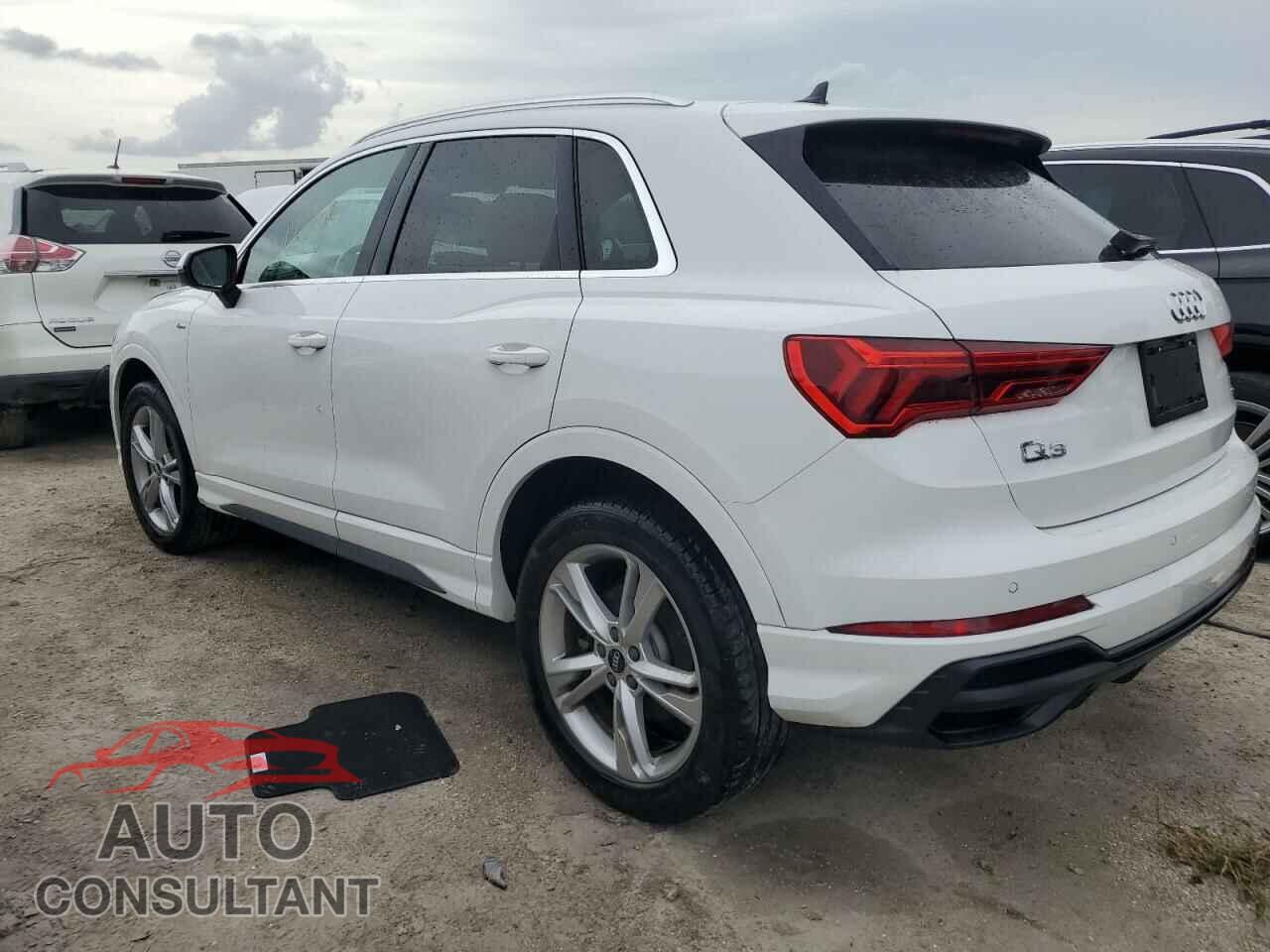 AUDI Q3 2022 - WA1DECF39N1005585