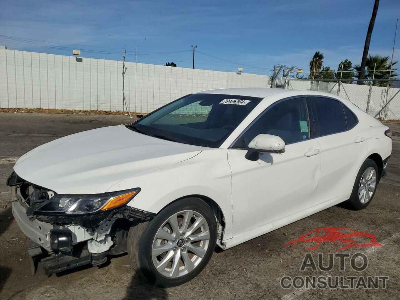 TOYOTA CAMRY 2018 - 4T1B11HK4JU013972