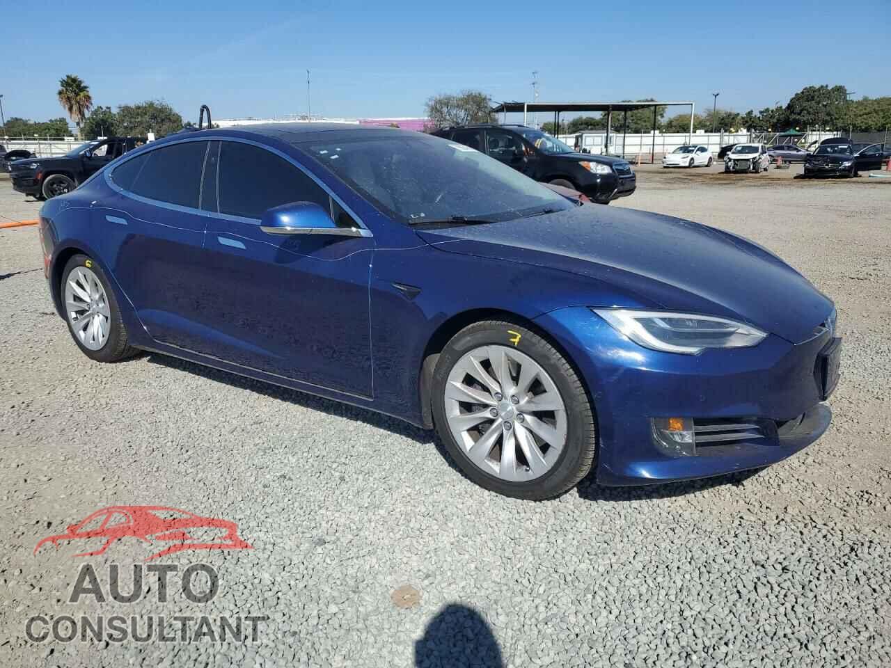 TESLA MODEL S 2017 - 5YJSA1E2XHF215579