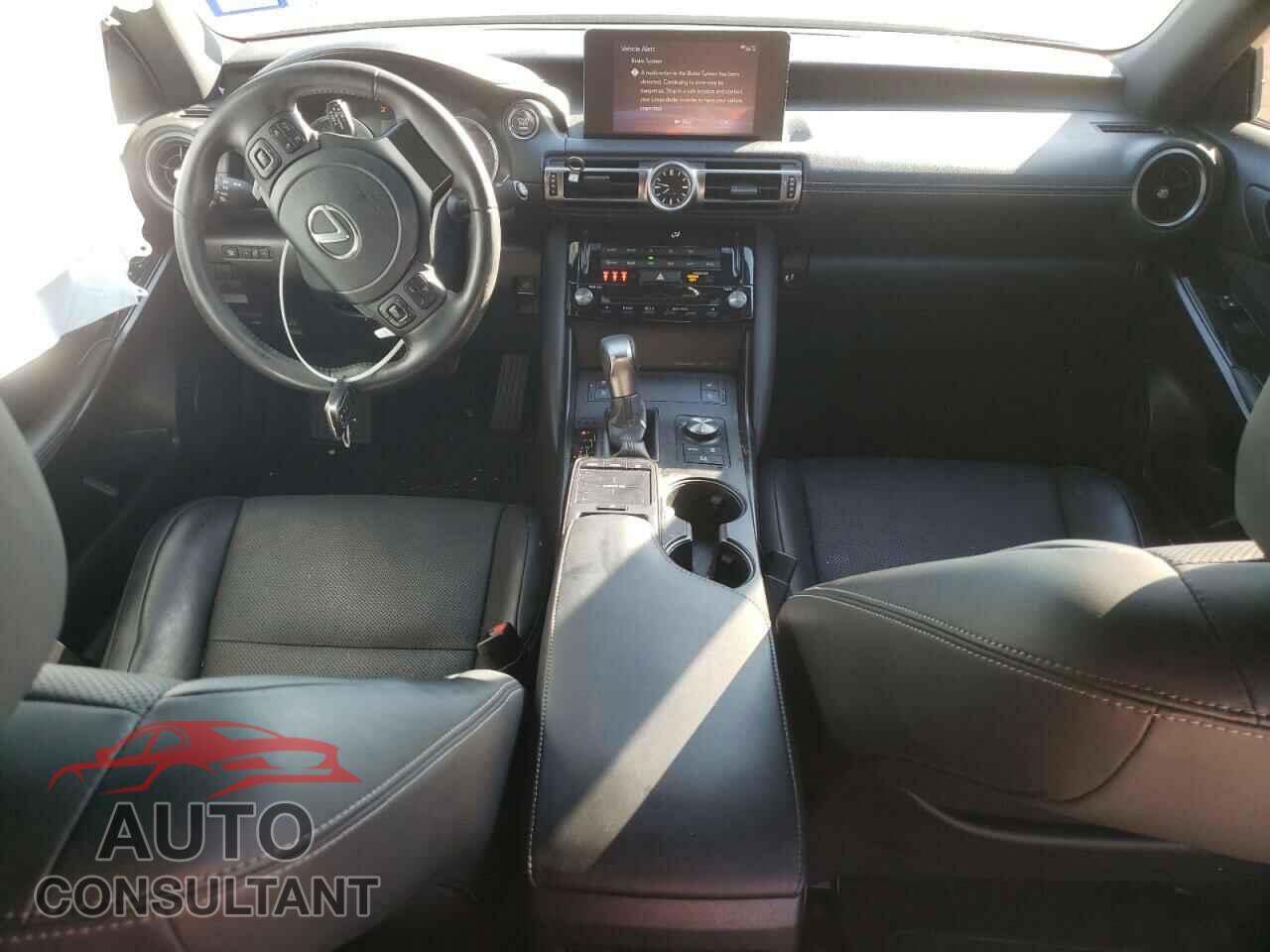 LEXUS IS 2021 - JTHCA1D25M5115714