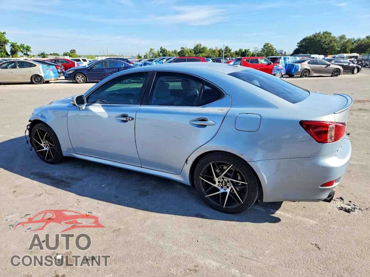 LEXUS IS 2011 - JTHBF5C28B2101164