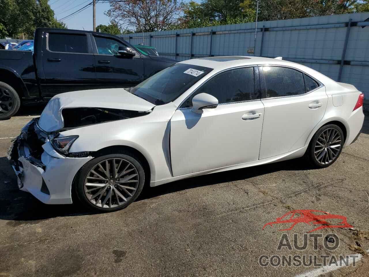 LEXUS IS 2017 - JTHBA1D22H5054131