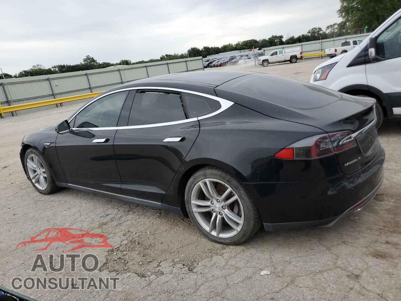 TESLA MODEL S 2014 - 5YJSA1S19EFP30452