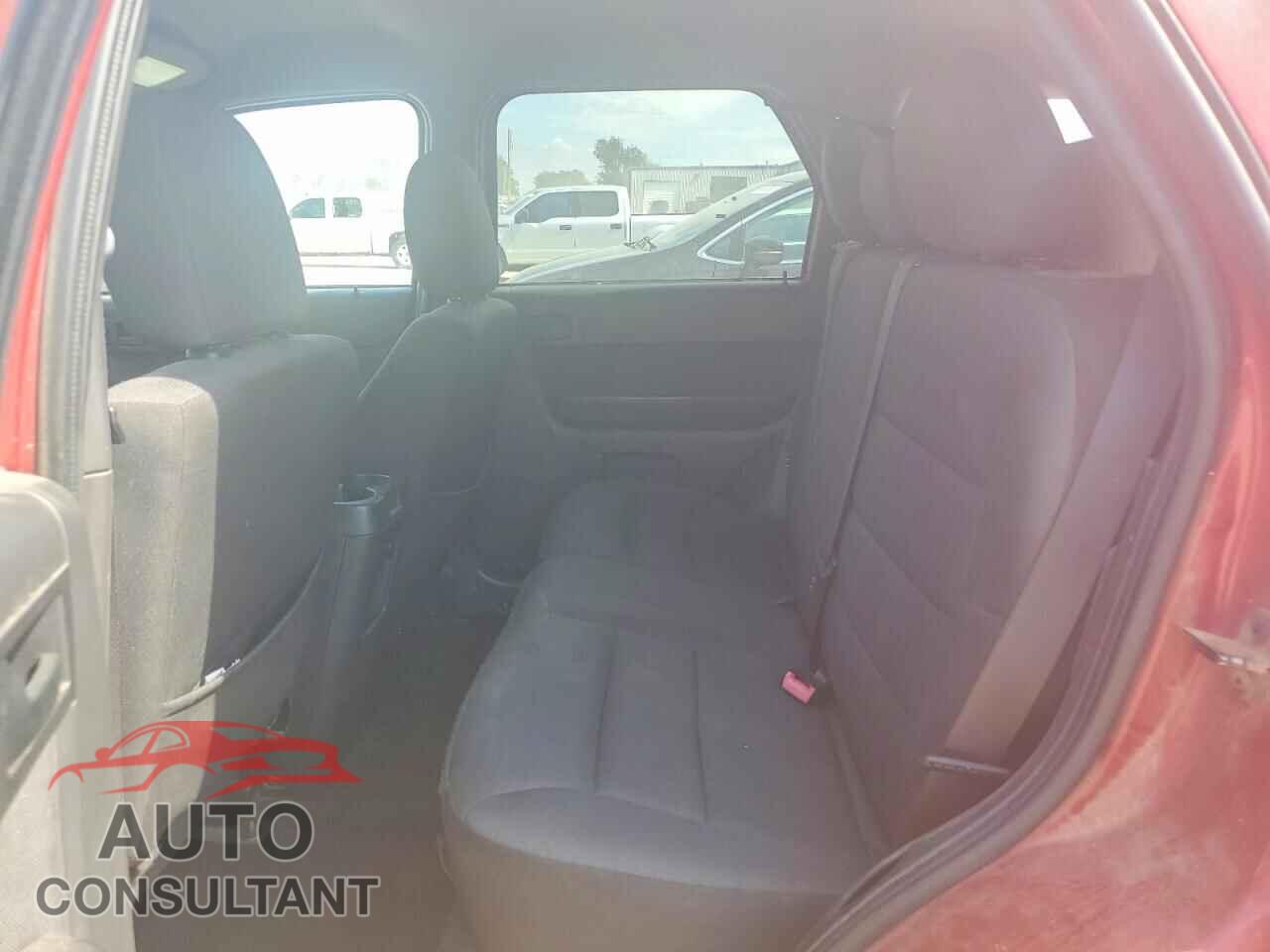 FORD ESCAPE 2011 - 1FMCU9D77BKB65723