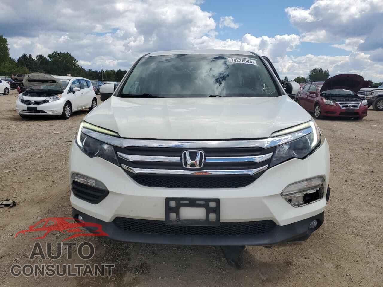 HONDA PILOT 2017 - 5FNYF6H32HB058093
